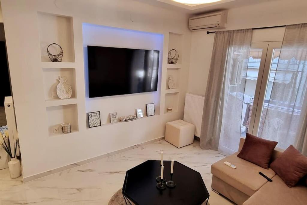 Luxurious Apartment In The Heart Of Szaloniki Kültér fotó