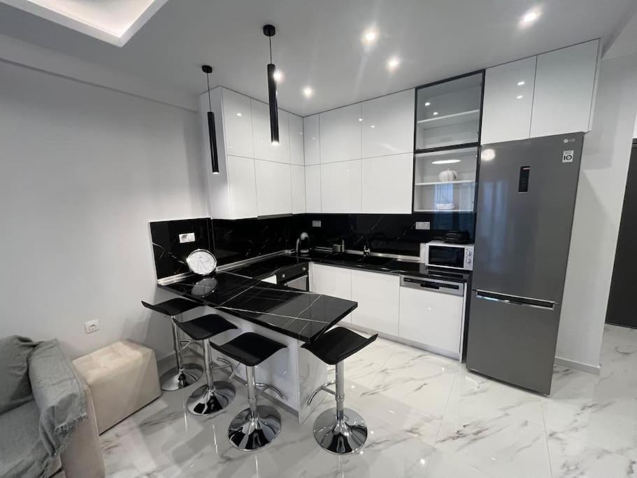 Luxurious Apartment In The Heart Of Szaloniki Kültér fotó